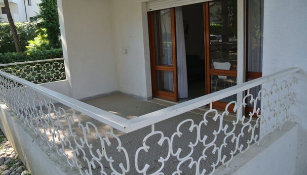 Wide Flat for 8 Guests in Lignano - Beahost - Foto 5, Balcón