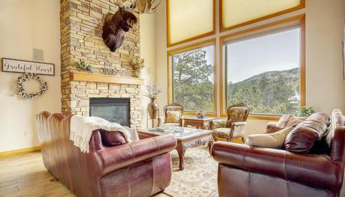 Secluded & Spacious Mountain Getaway - Foto 1
