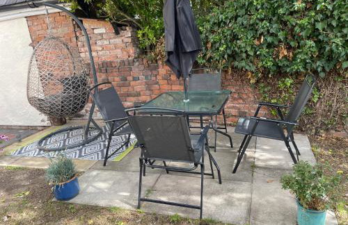 The Narrow House - Victorian house bursting with character & parking - Foto 4