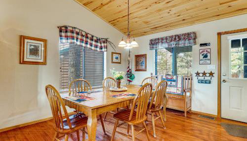 Hike, Fish and Enjoy Pond On-Site Bison Ranch Cabin - Foto 4