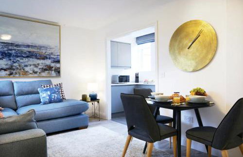 Modern Comfort in a Beautiful Location - No3 Rosedene Mews - Foto 8