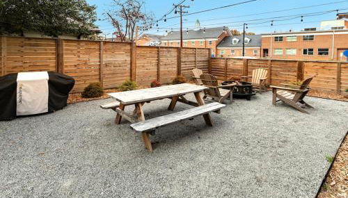 Heart of Brevard Hideaway - Walk/Bike to Downtown! - Foto 3