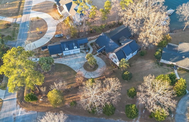 5 BR House Lake Retreat w/ Hot Tub, Sleeps 12 - Foto 64