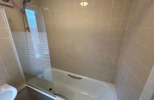 Truehome apartment in South London - Photo 30