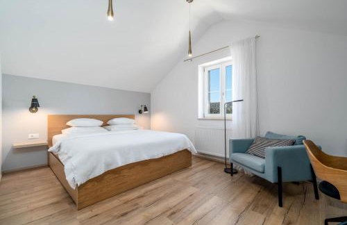 Villa Ani! Traditional and luxurious 4-bedroom villa with heated pool and sea views - Foto 25