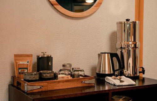 Luxury Yurt Rental near Austin for Glamping in Texas - Foto 12