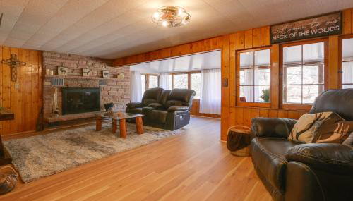 Riverfront Drake Home - 10 Mi to Estes Park! - Foto 2