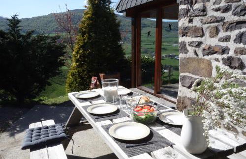 Farmhouse with mountain view - Photo 13