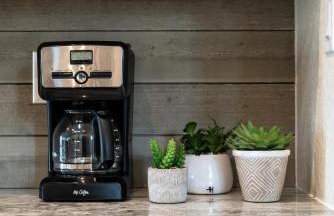 Discover the Riverwalk from New Craftsman Family Home - Foto 13