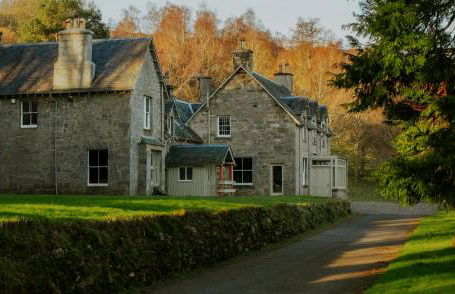 Traditional Highland lodge restored in the spirit of rural living, set in a wild landscape - NATURE ADVENTURE NURTURE - Foto 24