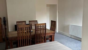 Victorian Town House - Photo 3