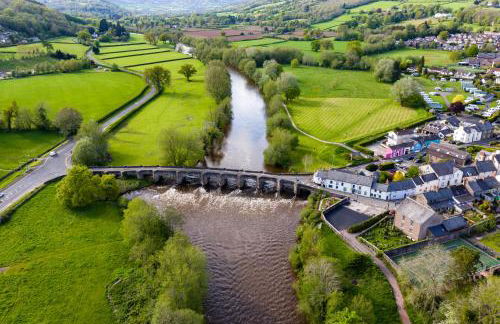 Ty Daisy, Gilwern - Foto 28