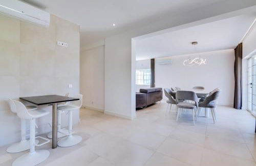 Casa Nuria com 4 quartos, piscina e churrasco em Vale do Lobo - Foto 24