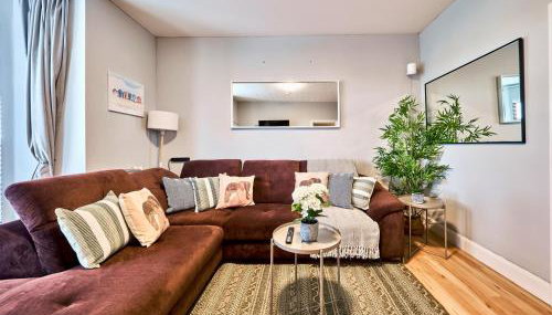 Port Central Apt with Terrace - Golf Terrace 1 - Foto 4