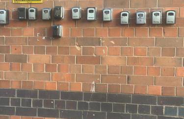 59 MINT DRIVE 2 Bedrooms with CAR Or Van PARK,WIFI,NETFLIX No Deposit Required - Foto 57