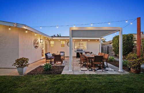 Family Oasis with Hot Tub and Dedicated Workspace - Foto 23