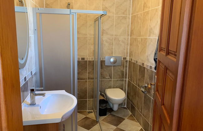 Stunning 4-bed Villa Celik 4 Bedrooms all Ensuite - Photo 24