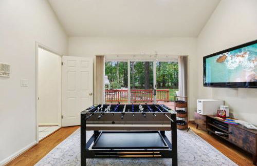 DC Luxury Retreat in Forest Spacious Full of Fun - Foto 10