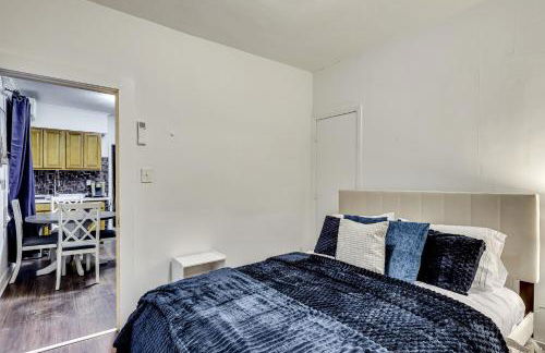 Walk to Public Transit! Pet-Friendly Lodi Apt - Foto 20