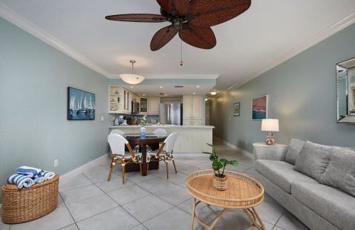 Beach Villa 2011 - Captiva One Bedroom Deluxe Beachfront Residence - Photo 11