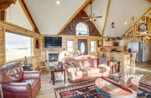 Roberts Home with Western Decor and Mountain Views! - Foto 1