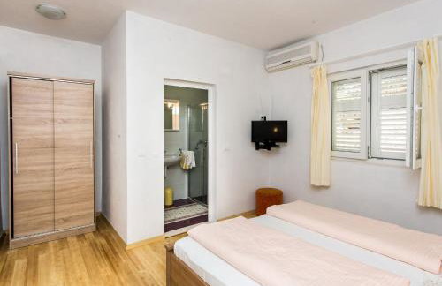 Guest House Oreb - One Bedroom Apartment with Terrace and Sea View - Foto 8