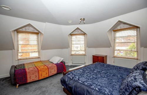 Marketplace Glastonbury - Photo 48