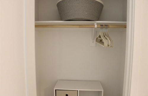 Emerald Oasis Cozy Living with Pet Park - Foto 35