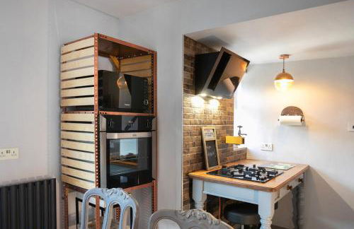 BED AT BOWBRIDGE Spacious house and parking - Foto 1