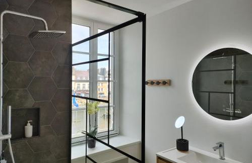 La Maison du Quai Triplex de charme 4 étoiles en hyper centre avec SPA - Foto 26