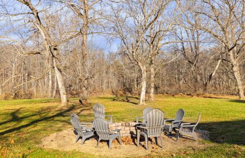 Riverfront w Hot Tub Game Room Fire Pit & More - Foto 3