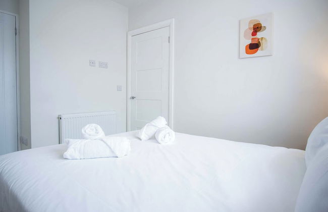 Fleet Street - 2 Bedroom - Swansea - Photo 6