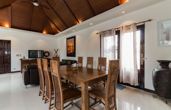 4 Bedroom Private Bali Style Villa HH1 - Photo 45