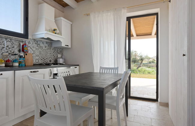 Belvilla by OYO Comfy Villa in Noto With Garden - Photo 11