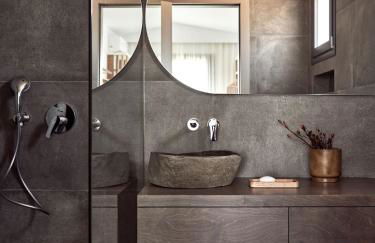 Estelle Villa, a Flamboyant Escape with Pool, By ThinkVilla - Foto 40