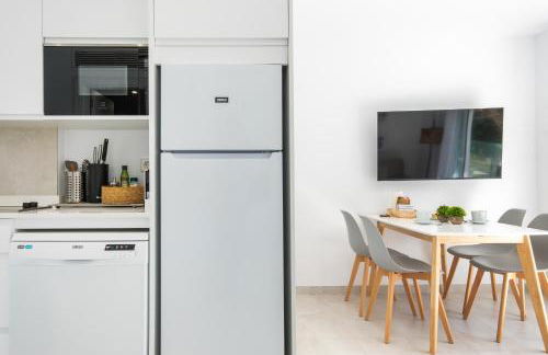 Sunny apartment 1B with balcony & pool in canyamel - Photo 13