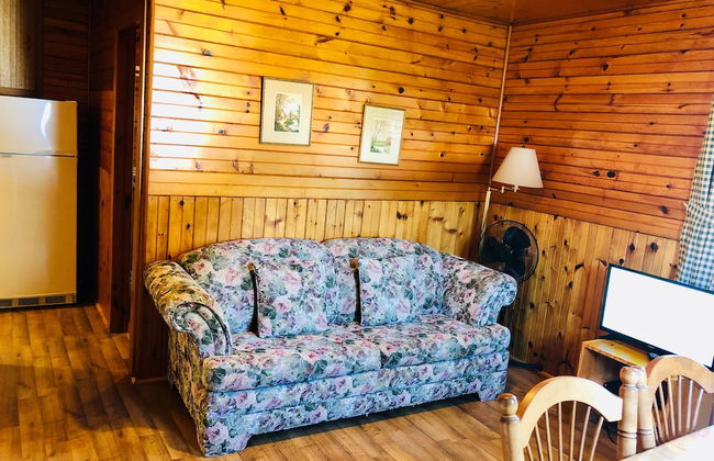 Green Gables Bungalow Court - Photo 13