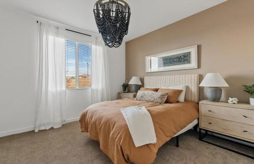 Cozy & Luxe Suite in Queen Creek - Photo 10