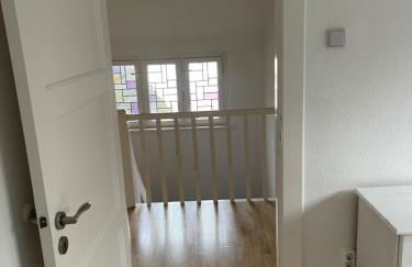 Hamburger Villenviertel, ganzes Haus mit 5 Einbettzimmern,1 Esszimmer - Foto 15