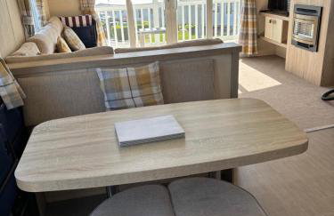 3 Bedroom, Sleep 6, Wi-Fi, Decking, Sea-View, Parking - Photo 12