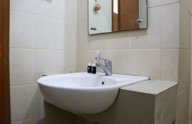 Homey And Comfort Stay Studio Room Maple Park Sunter Apartment - Foto 16