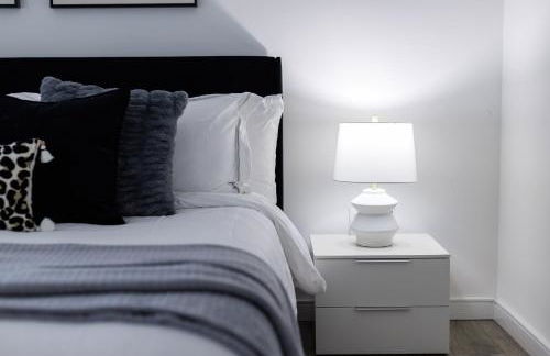 Stylish NYC Haven Steps to Broadway & Dining - Foto 8