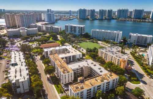 Walk to the Beach at Sunny Isles - Foto 56