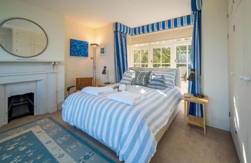 Bay House - Photo 46