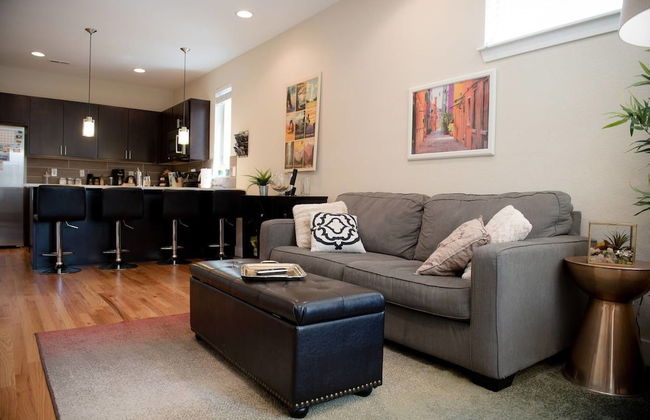 The Mile High Townhome Walk to the Stadium - Foto 22