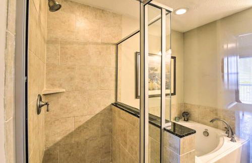 Beach Days and Resort-Style Fun! Galveston Retreat - Foto 14