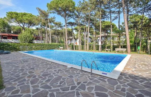 Amazing Apartment In Lignano Sabbiadoro - Foto 1