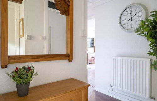 Lovely 1-bedroom property with balcony in West end - Foto 9