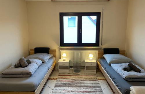 Parkplätze, Einzelbetten, 2 TVs, Balkon, Terrasse, fast Wi-Fi bis zu 1000 Mbit, Homeoffice - Foto 44