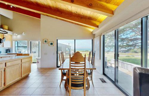 Whale Tales - Photo 1